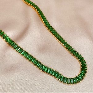 18K Gold Baguette Emerald Green High Polished Cubic Zirconia Choker Necklace